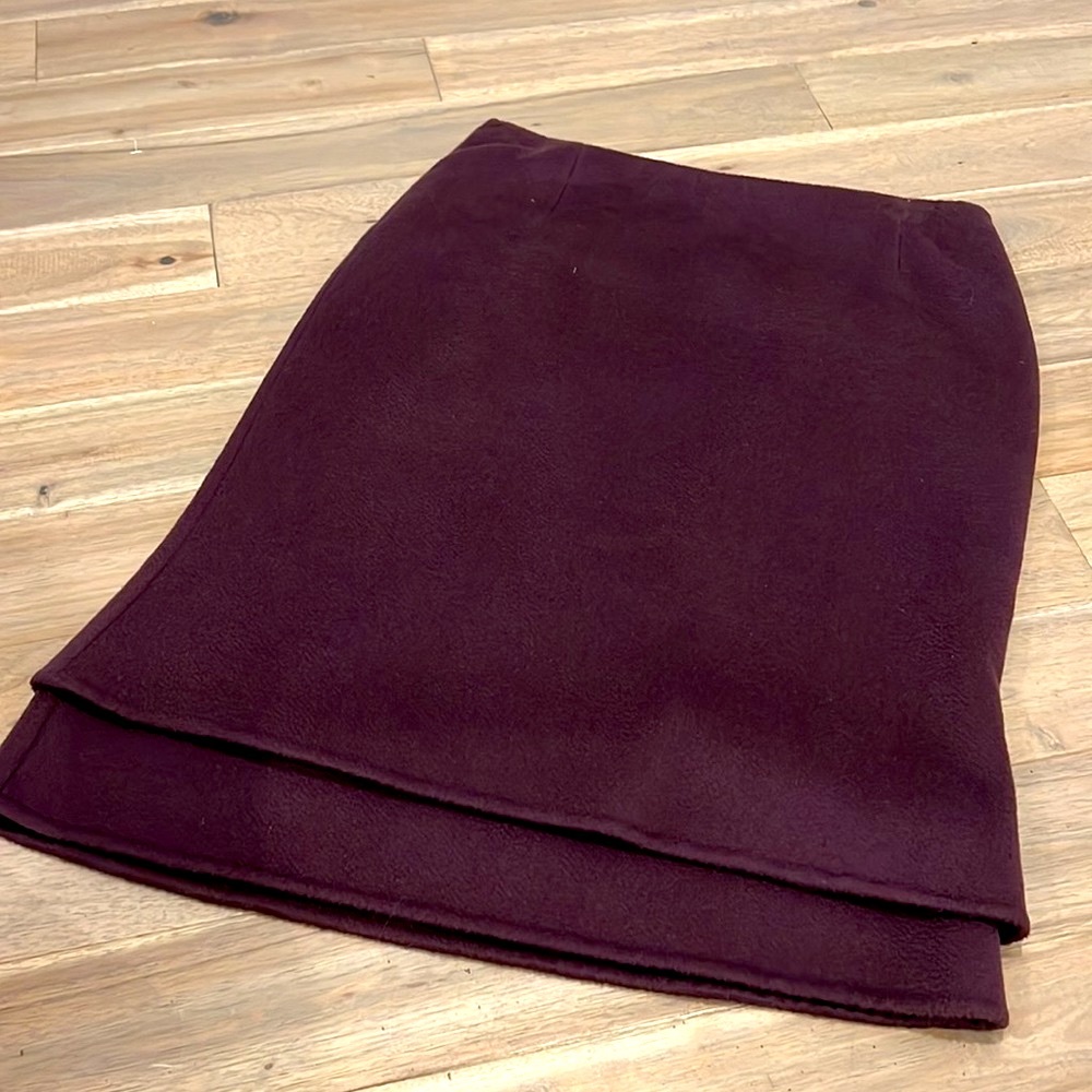 Vintage Carolina Herrera Burgundy wool pencil skirt